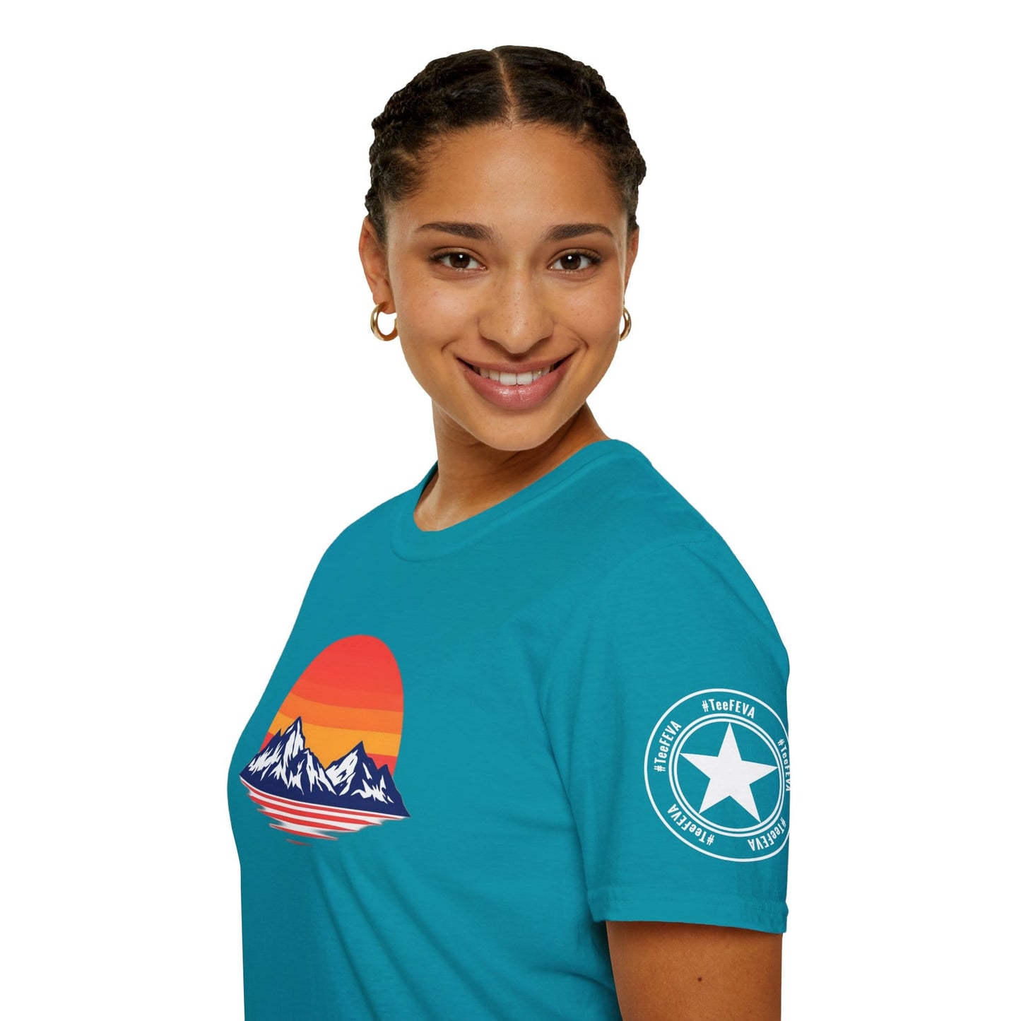 TeeFEVA T-Shirt Sunset Mountain T‑Shirt — Retro Sunset Peaks Graphic Tee