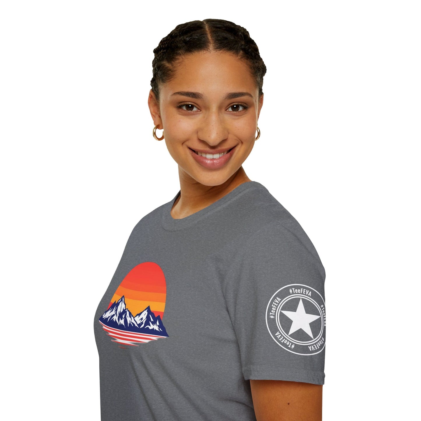 TeeFEVA T-Shirt Sunset Mountain T‑Shirt — Retro Sunset Peaks Graphic Tee