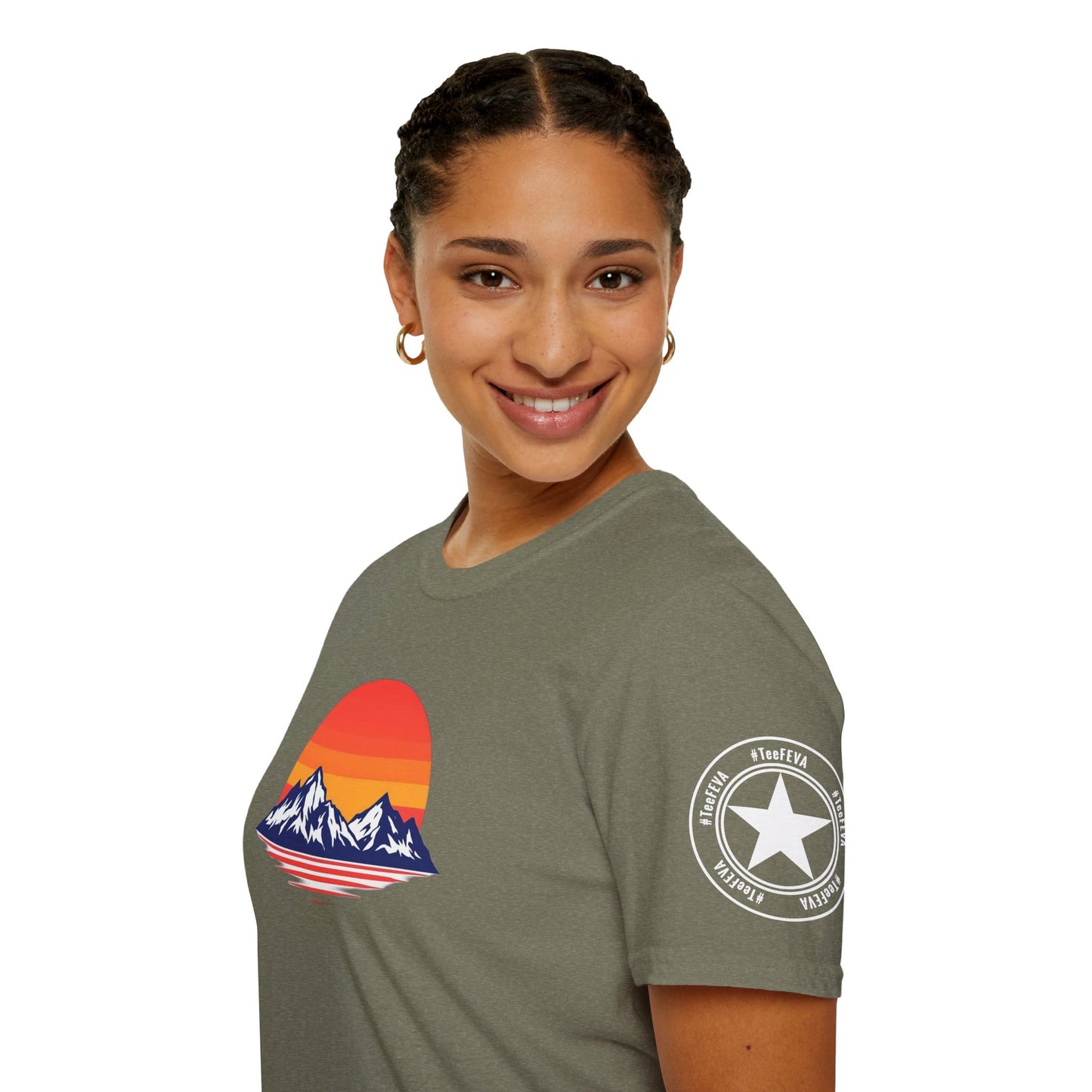 TeeFEVA T-Shirt Sunset Mountain T‑Shirt — Retro Sunset Peaks Graphic Tee