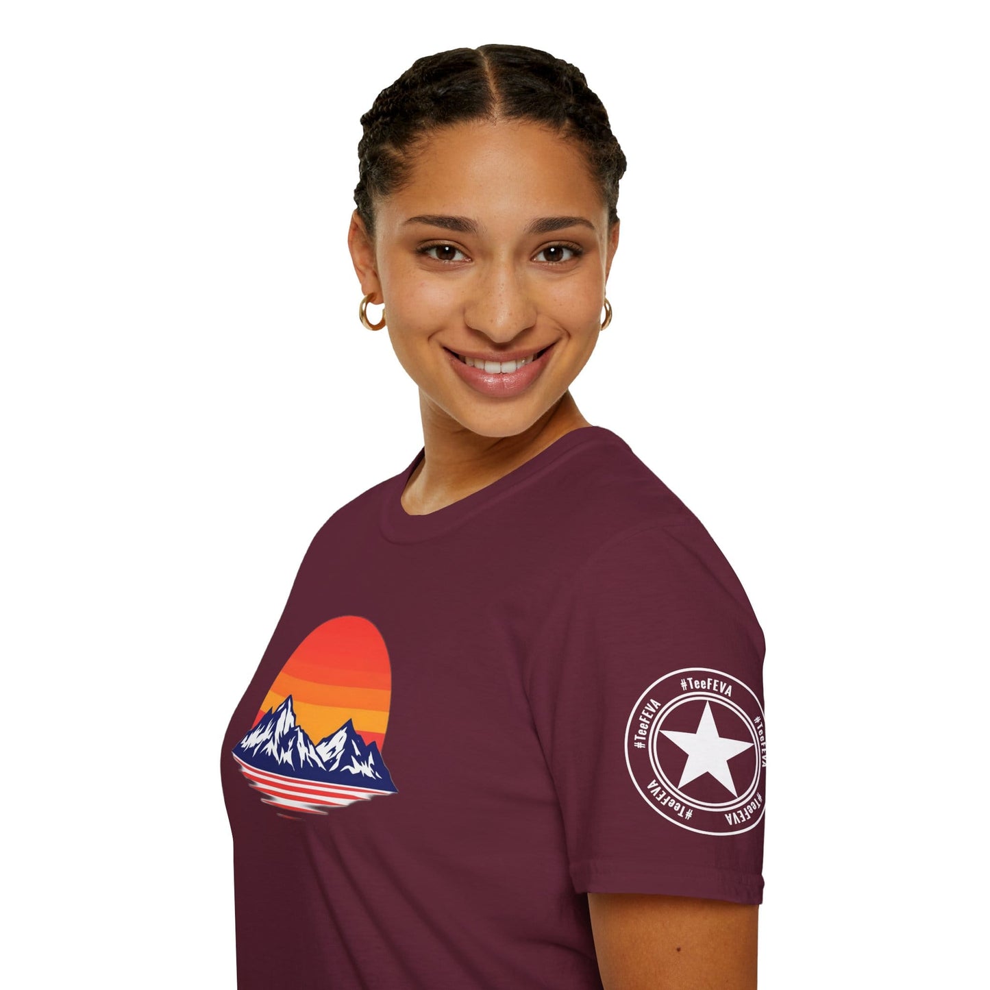 TeeFEVA T-Shirt Sunset Mountain T‑Shirt — Retro Sunset Peaks Graphic Tee