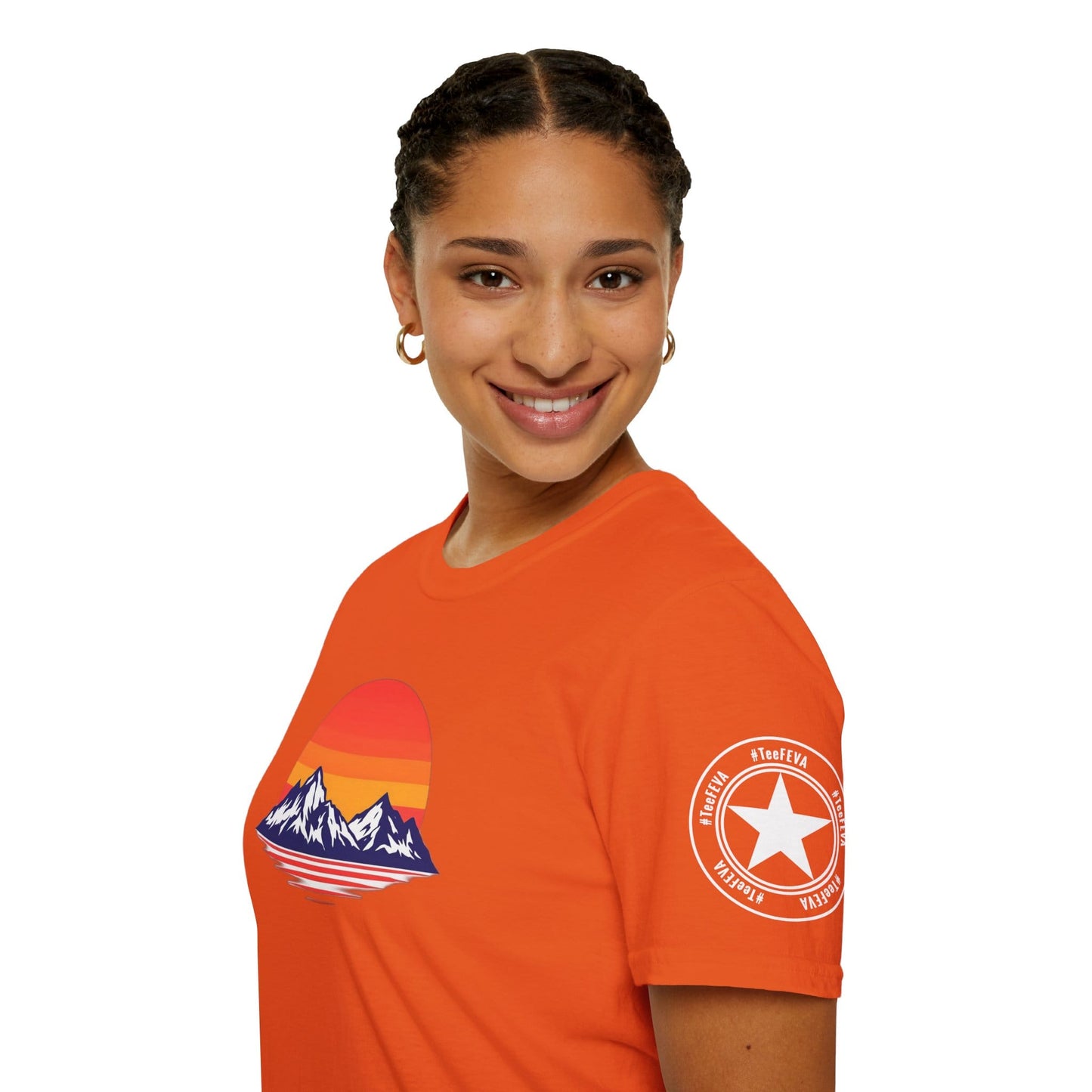 TeeFEVA T-Shirt Sunset Mountain T‑Shirt — Retro Sunset Peaks Graphic Tee
