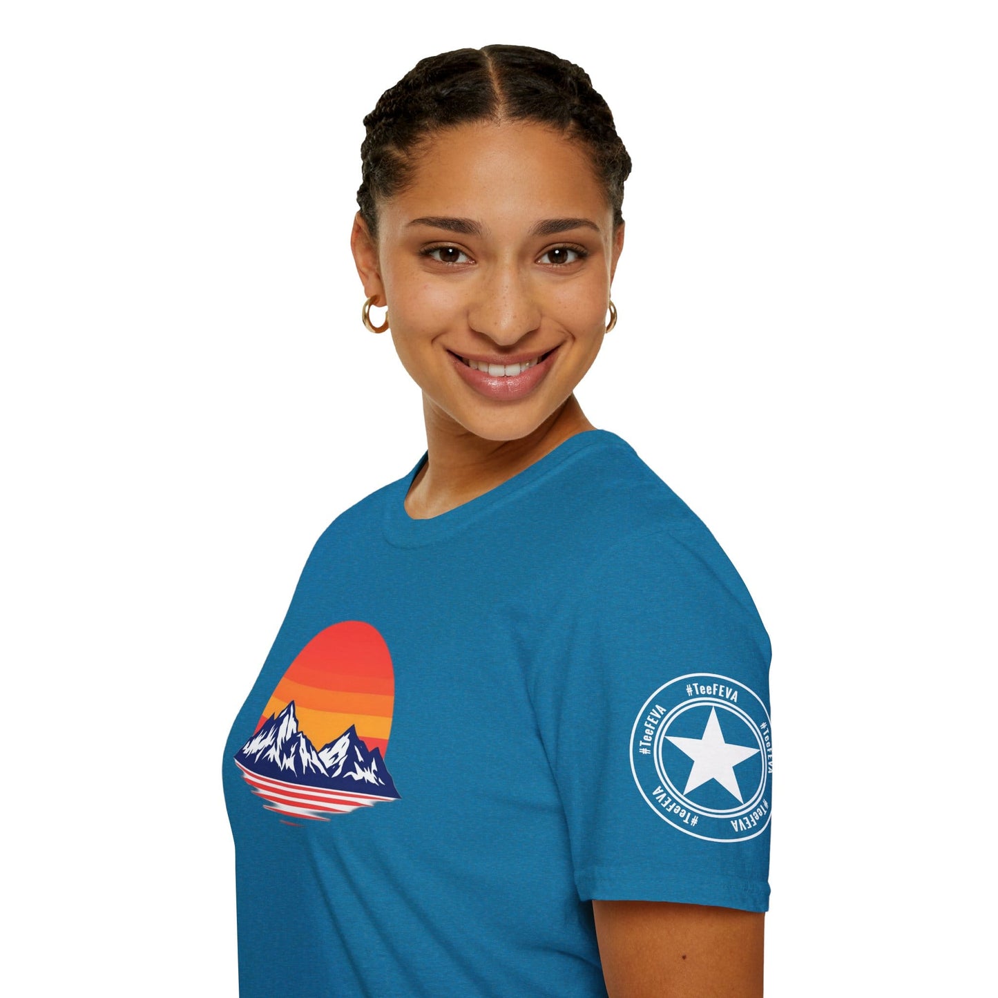 TeeFEVA T-Shirt Sunset Mountain T‑Shirt — Retro Sunset Peaks Graphic Tee