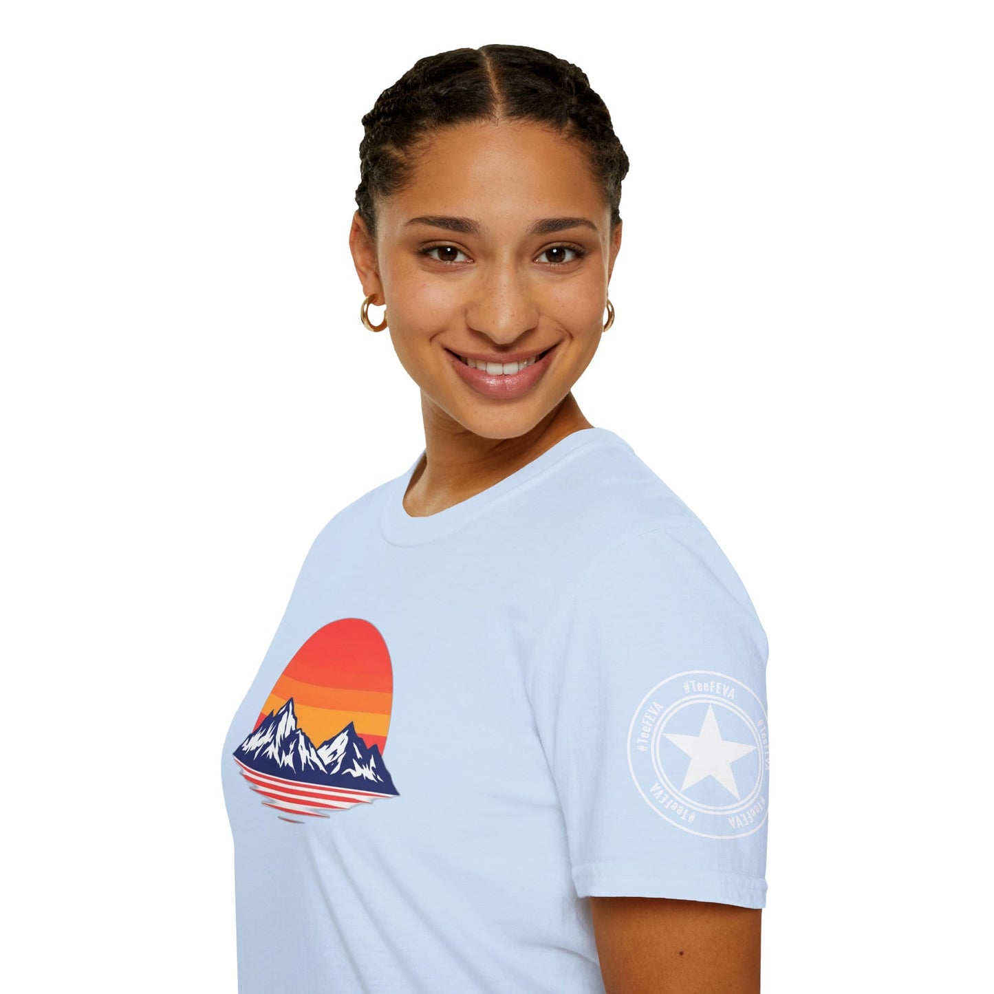 TeeFEVA T-Shirt Sunset Mountain T‑Shirt — Retro Sunset Peaks Graphic Tee