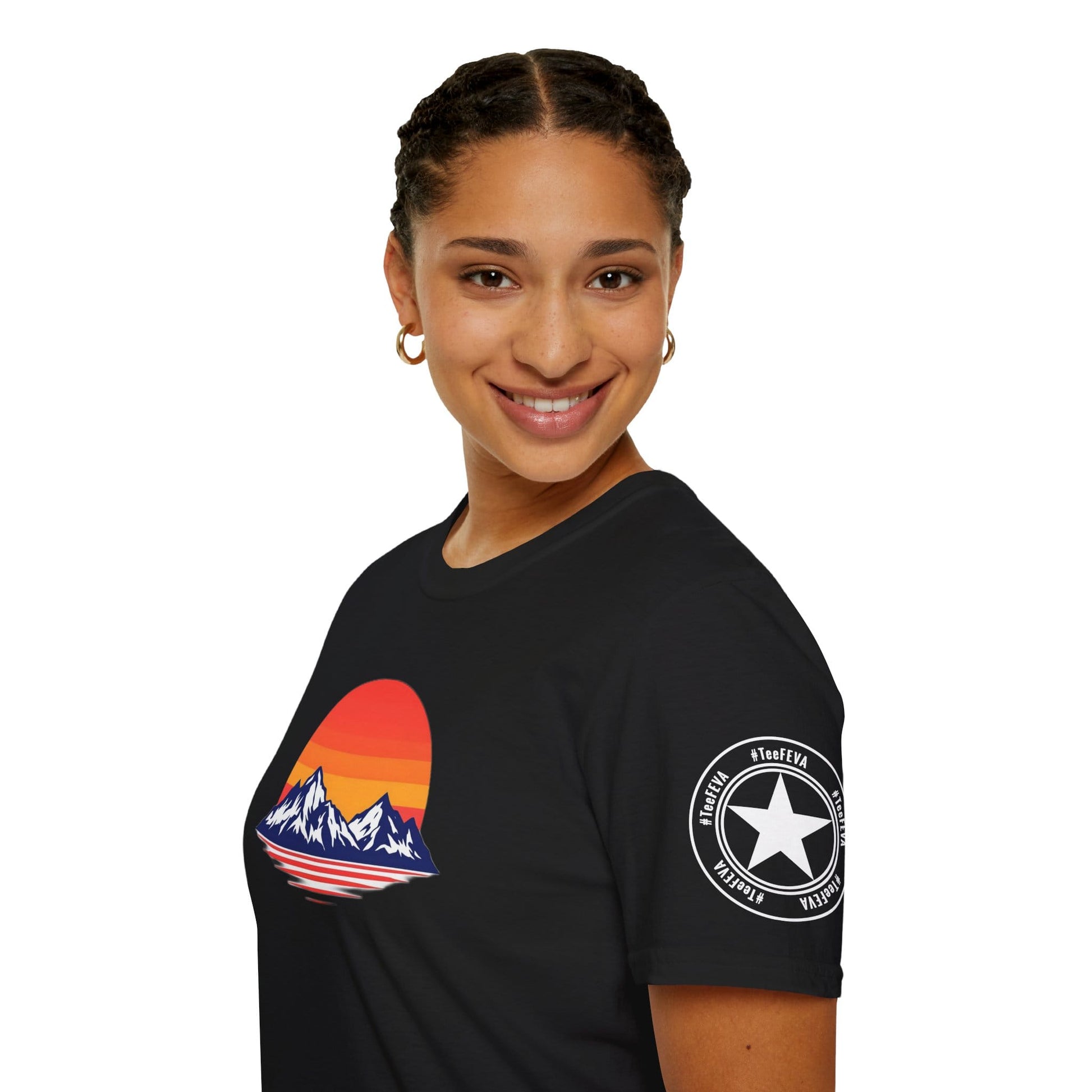 TeeFEVA T-Shirt Sunset Mountain T‑Shirt — Retro Sunset Peaks Graphic Tee