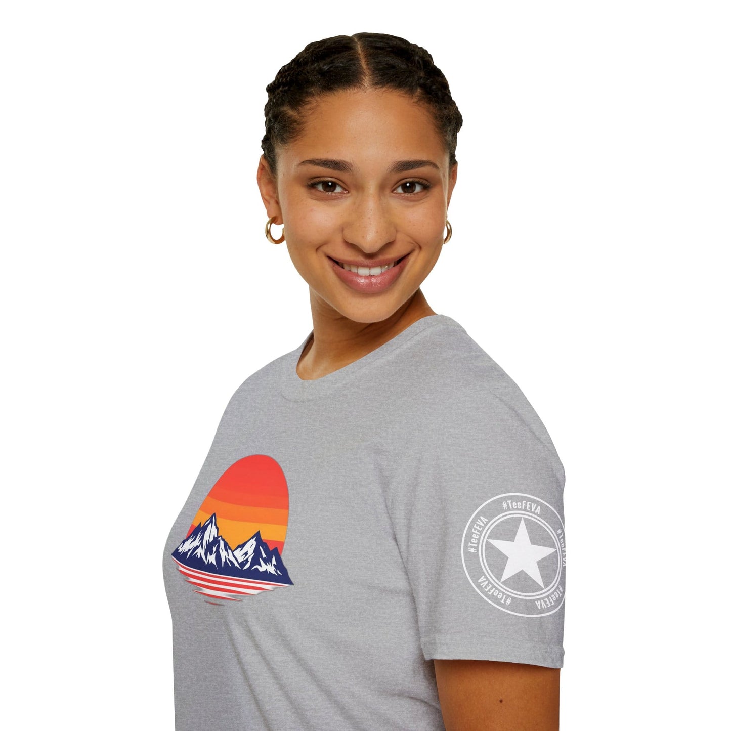 TeeFEVA T-Shirt Sunset Mountain T‑Shirt — Retro Sunset Peaks Graphic Tee