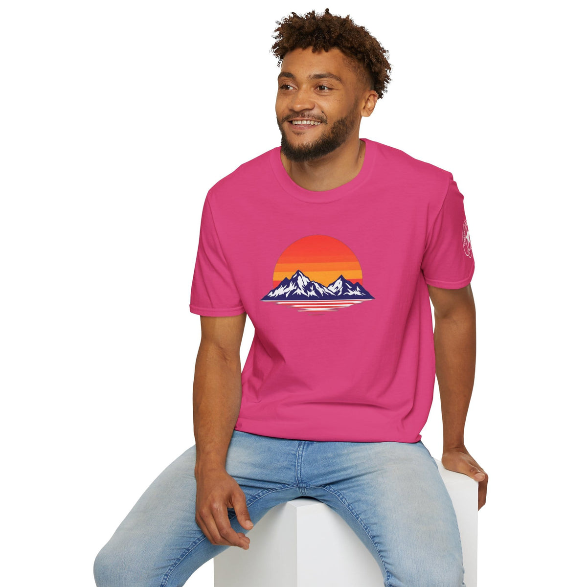 TeeFEVA T-Shirt Sunset Mountain T‑Shirt — Retro Sunset Peaks Graphic Tee