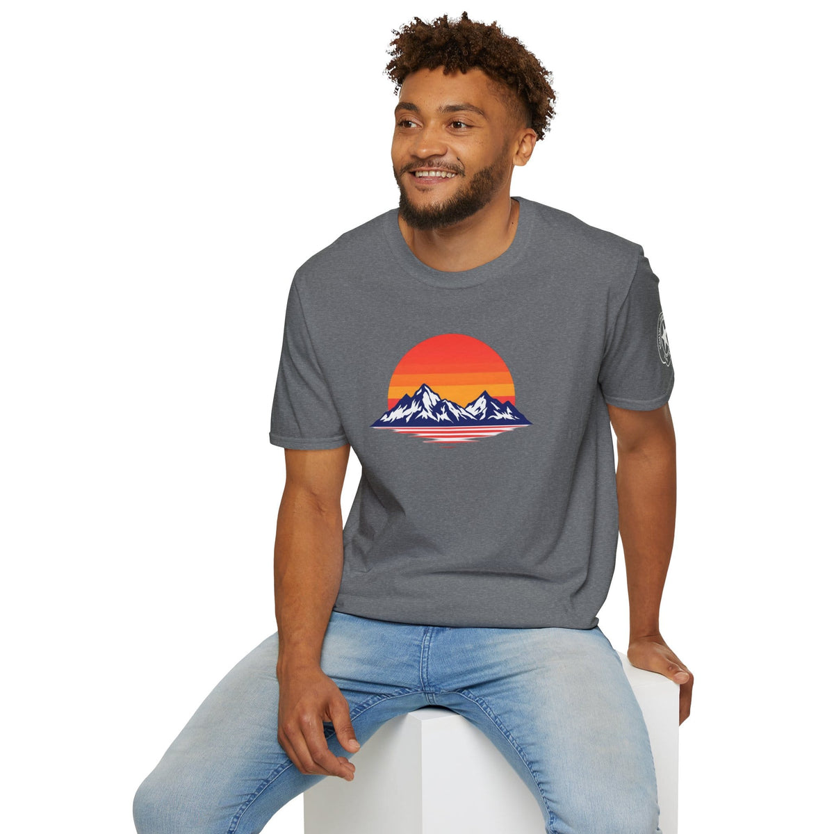 TeeFEVA T-Shirt Sunset Mountain T‑Shirt — Retro Sunset Peaks Graphic Tee