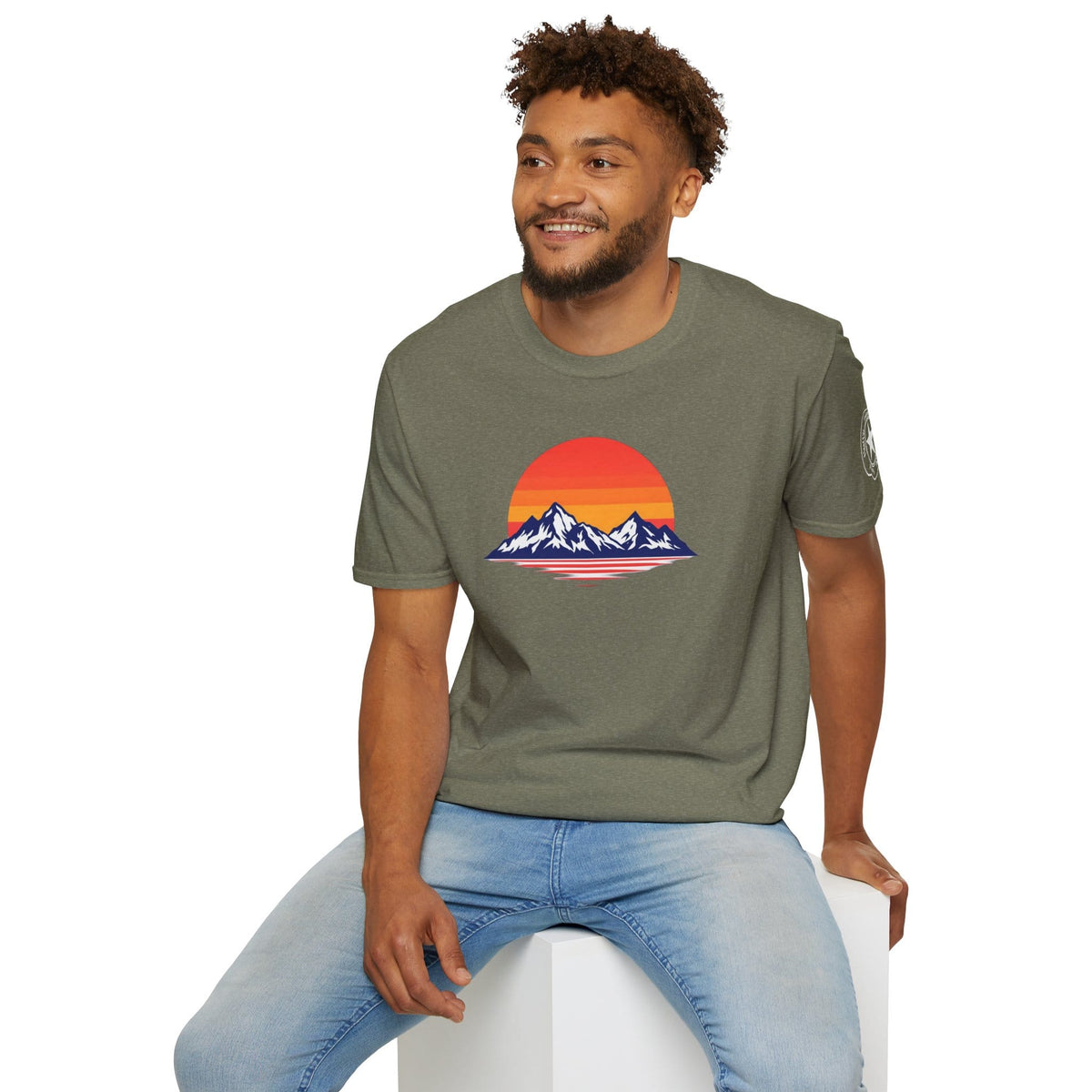 TeeFEVA T-Shirt Sunset Mountain T‑Shirt — Retro Sunset Peaks Graphic Tee