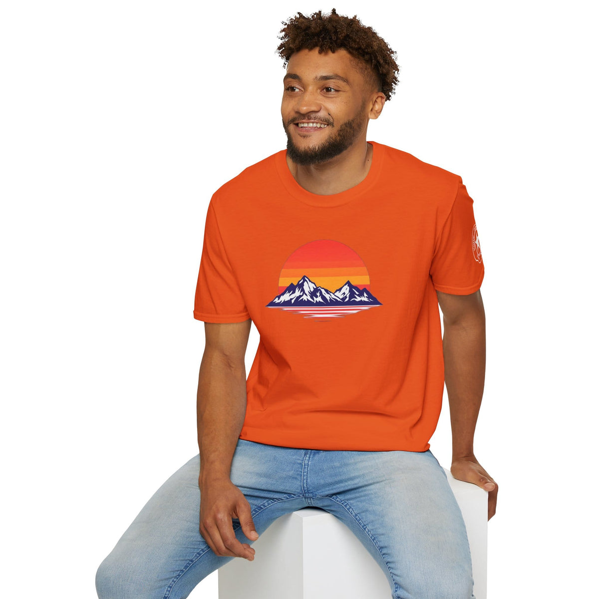TeeFEVA T-Shirt Sunset Mountain T‑Shirt — Retro Sunset Peaks Graphic Tee