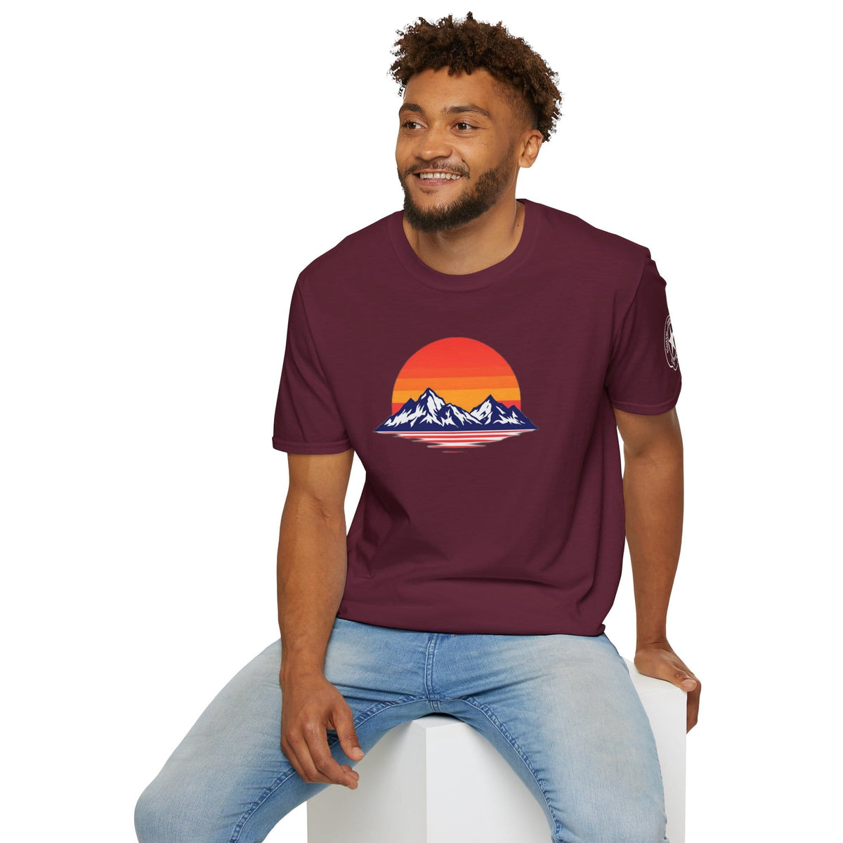TeeFEVA T-Shirt Sunset Mountain T‑Shirt — Retro Sunset Peaks Graphic Tee